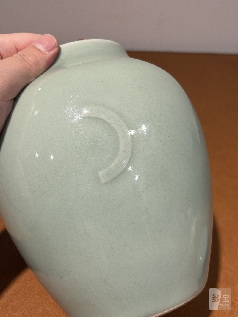 清乾隆 豆青釉月牙纹盖罐 - 图10